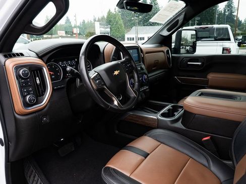 Used 2023 Chevrolet Silverado 2500 High Country AWD/4WD image 19