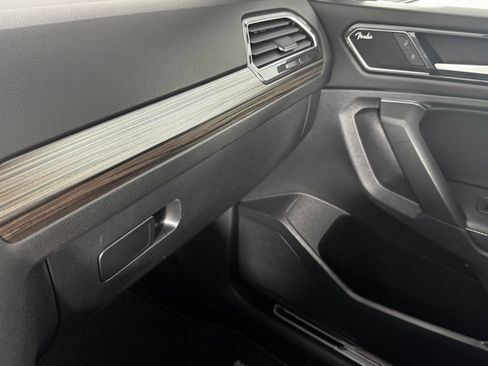 Used 2022 Volkswagen Tiguan SEL R-Line AWD/4WD image 18