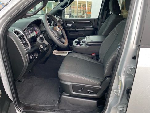 Used 2026 RAM 2500 Big Horn AWD/4WD image 9
