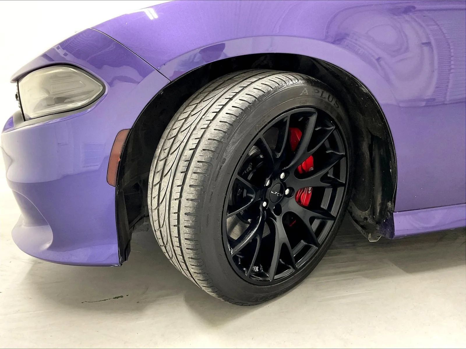 Used 2016 Dodge Charger SRT RWD image 46