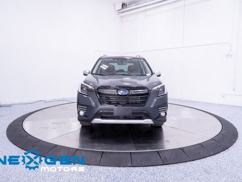 Used 2023 Subaru Forester Touring image 5