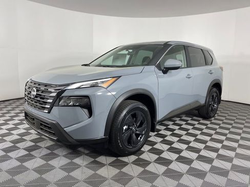 New 2026 Nissan Rogue SV image 5
