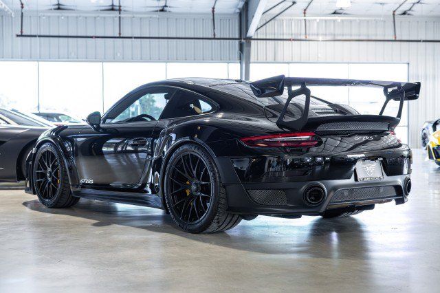 Used 2019 Porsche 911 GT2 RS w/ Weissach Package RWD image 4