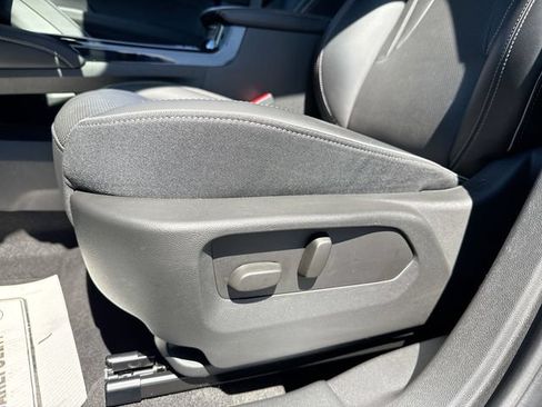 Used 2023 Buick Envision Essence AWD/4WD image 12