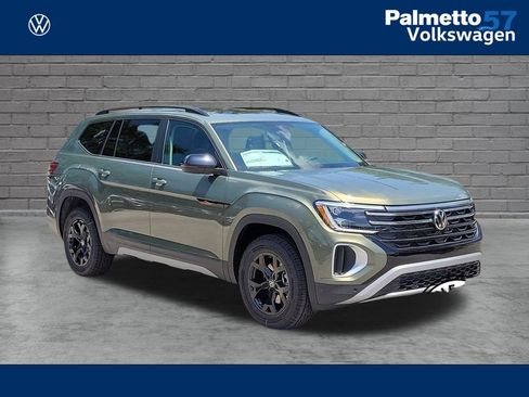 New 2026 Volkswagen Atlas Peak Edition AWD/4WD image 1