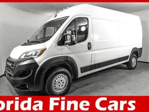 Used 2024 RAM ProMaster 2500 w/ Convenience Group FWD image 1