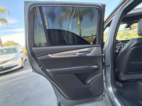 Used 2020 Cadillac XT6 Sport w/ Platinum Package AWD/4WD image 37