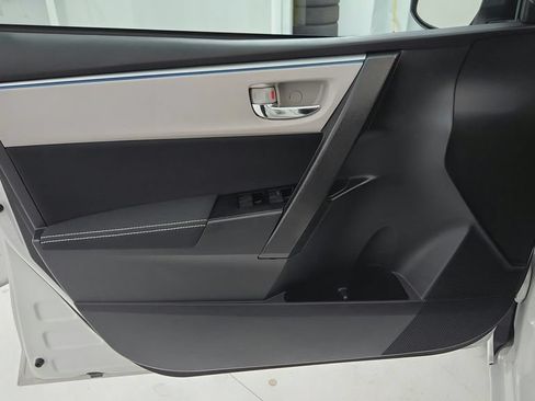 Certified 2016 Toyota Corolla LE FWD image 22