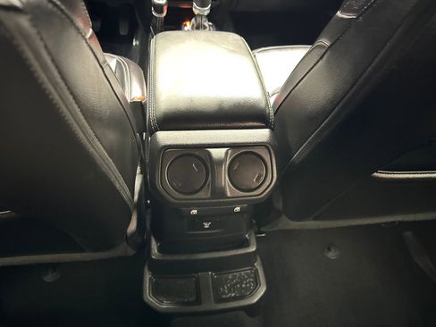 Used 2022 Jeep Wrangler Unlimited Sahara w/ Cold Weather Group image 69