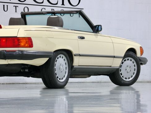 Used 1987 Mercedes-Benz 560 SL image 57