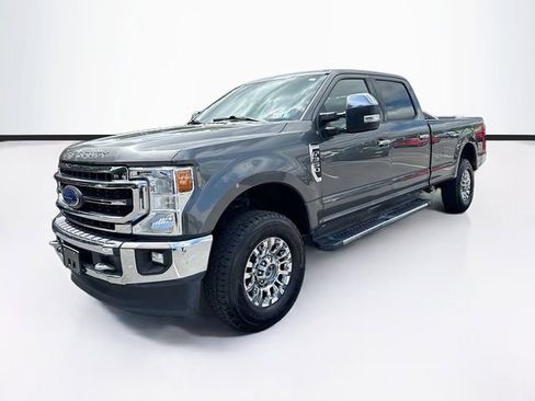 Certified 2020 Ford F350 Lariat w/ Chrome Package AWD/4WD image 3