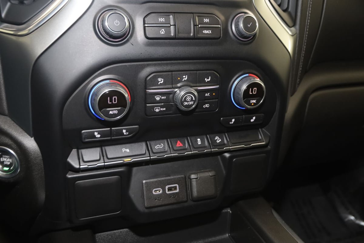 Used 2022 Chevrolet Silverado 1500 LT Trail Boss w/ Safety Package AWD/4WD image 24