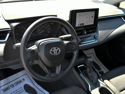 Used 2024 Toyota Corolla LE FWD image 14