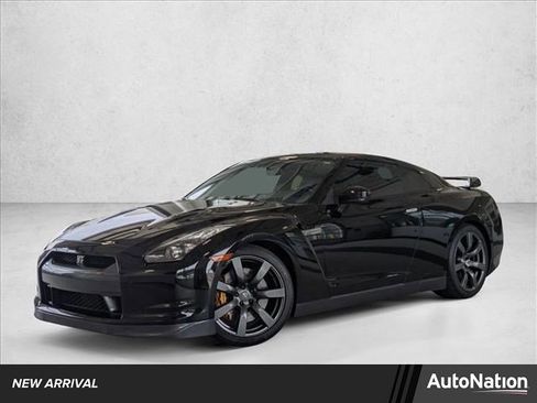 Used 2009 Nissan GT-R Premium image 1