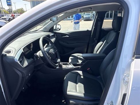 Certified 2025 Buick Encore GX Sport Touring w/ Comfort Package FWD image 18