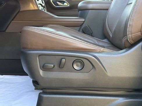 Used 2021 Chevrolet Tahoe High Country w/ Premium Package AWD/4WD image 24