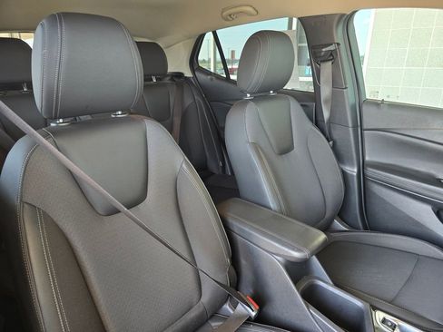 Used 2022 Buick Encore GX Select image 16