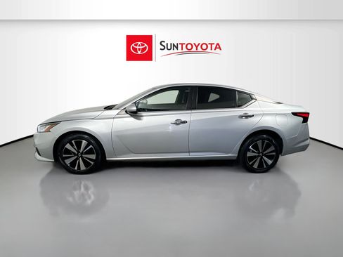 Used 2022 Nissan Altima 2.5 SV AWD/4WD image 7