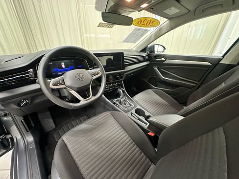 Used 2026 Volkswagen Jetta S FWD image 28