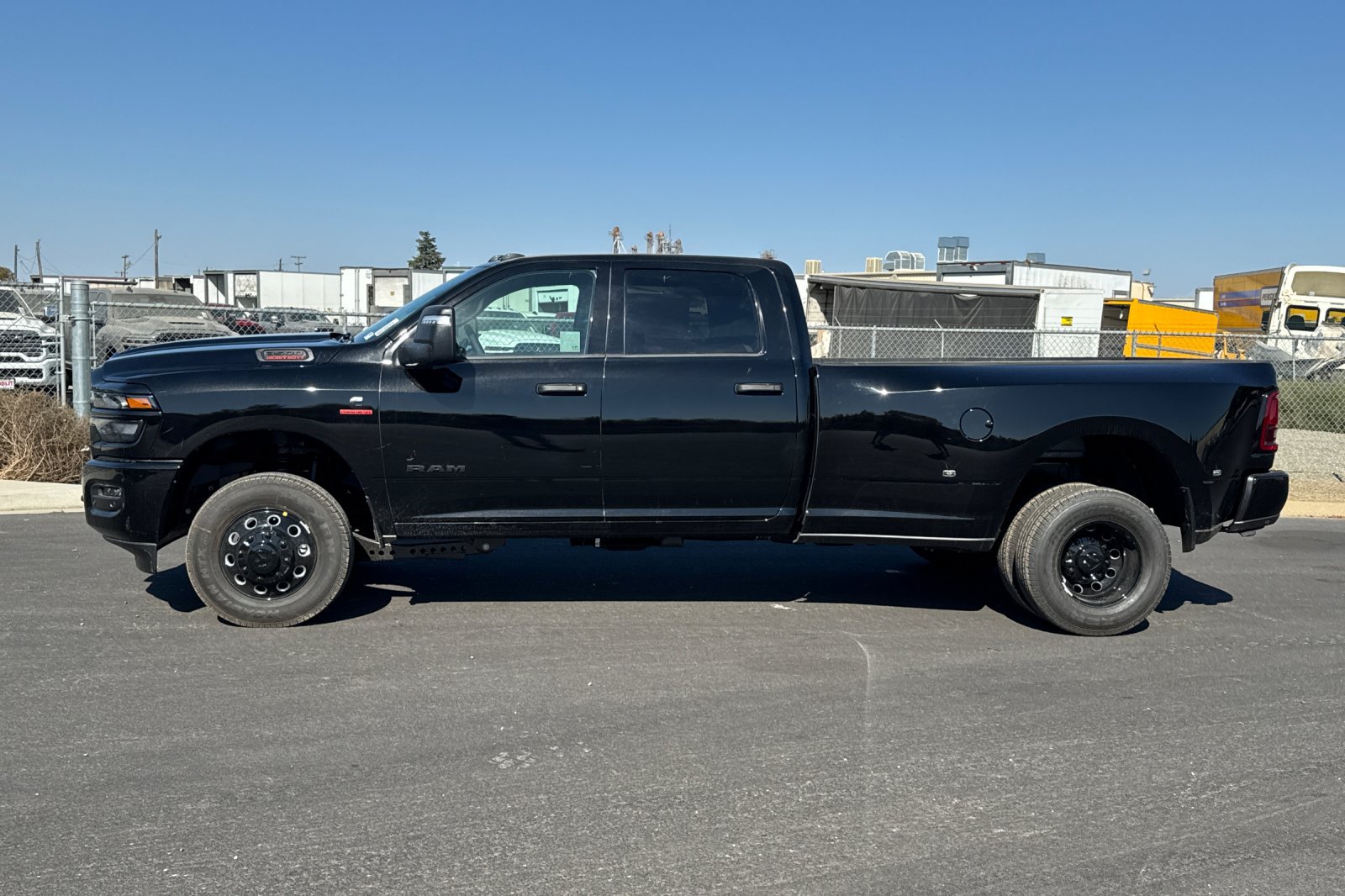 New 2027 RAM 3500 Big Horn AWD/4WD image 6