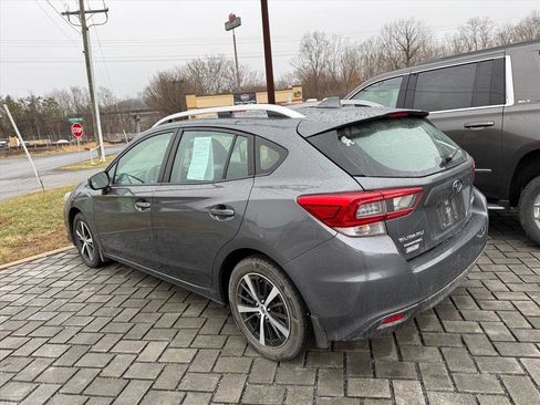 Used 2022 Subaru Impreza Premium image 3