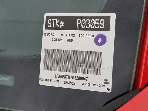 Used 2016 Ford Mustang Coupe image 27