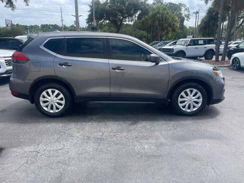 Used 2017 Nissan Rogue S FWD image 7