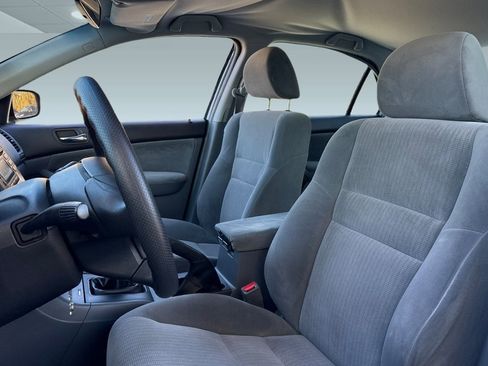 Used 2005 Honda Accord LX image 21