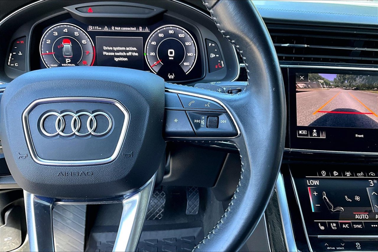Used 2019 Audi Q8 Prestige w/ Adaptive Chassis Package AWD/4WD image 11