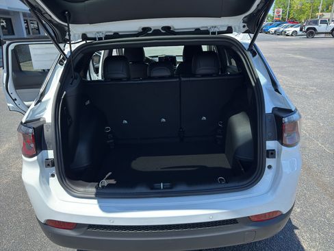 New 2026 Jeep Compass Limited AWD/4WD image 26