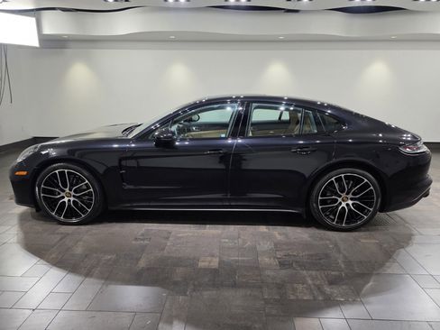 Used 2023 Porsche Panamera 4 Platinum Edition AWD/4WD image 3