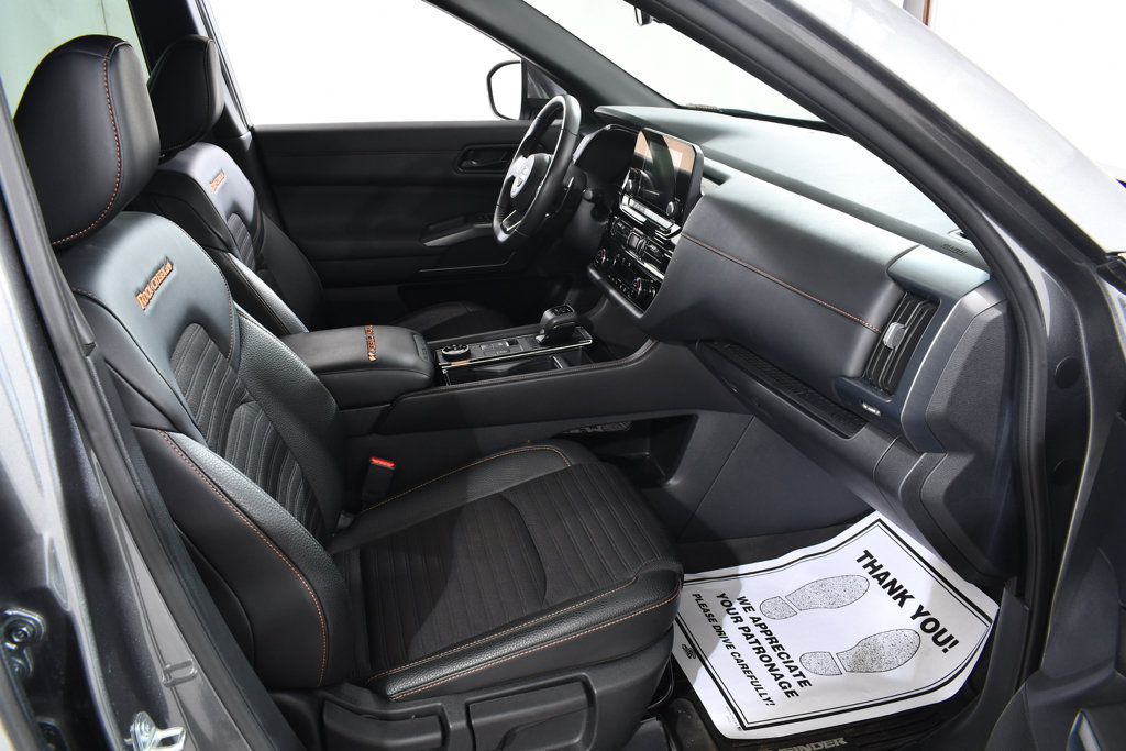 Used 2025 Nissan Pathfinder Rock Creek AWD/4WD image 10