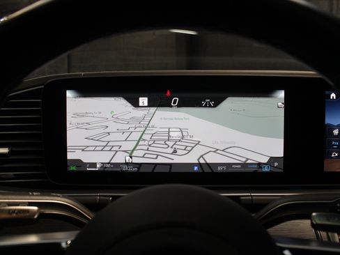 Used 2025 Mercedes-Benz GLS 63 AMG 4MATIC image 53