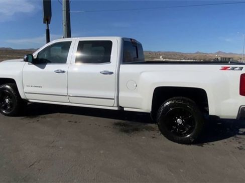 Used 2018 Chevrolet Silverado 1500 LTZ Z71 image 6