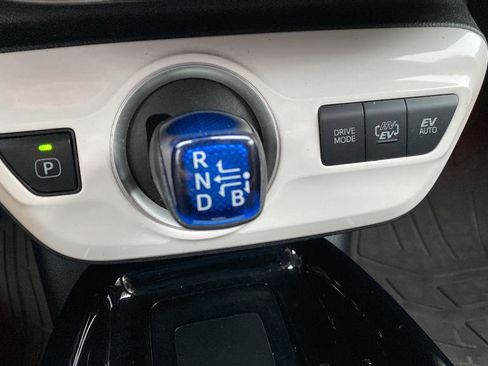 Used 2017 Toyota Prius Prime Premium w/ Carpet Mat Package image 16