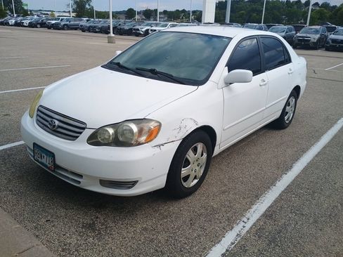 Used 2003 Toyota Corolla LE FWD image 1
