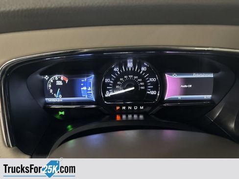 Used 2015 Lincoln Navigator 4WD image 19