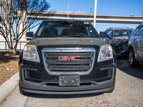 Used 2017 GMC Terrain SLE image 4