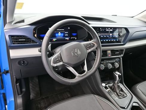 Used 2023 Volkswagen Taos SE w/ Black Wheel Package FWD image 15