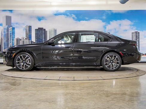Used 2025 BMW 750e xDrive w/ Premium Package image 6