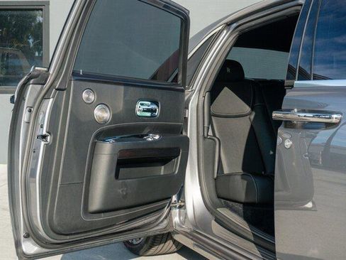 Used 2019 Rolls-Royce Ghost image 55