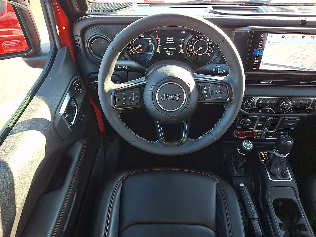 Used 2025 Jeep Gladiator Rubicon AWD/4WD image 12