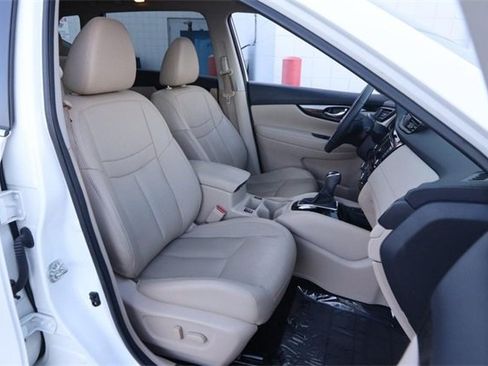 Certified 2020 Nissan Rogue SL w/ Premium Package image 27