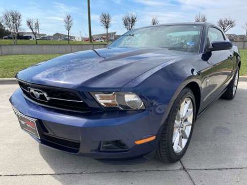 Used 2010 Ford Mustang Coupe RWD image 31
