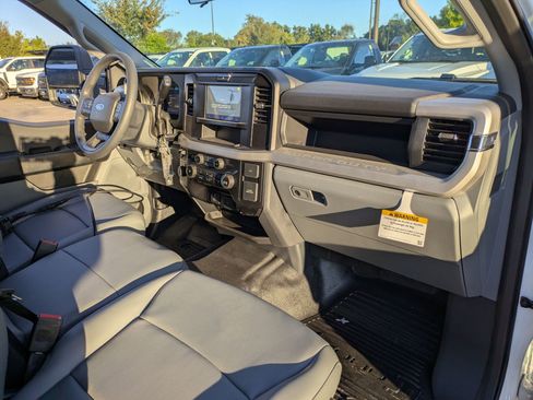 New 2025 Ford F450 XL w/ XL Chrome Package image 38