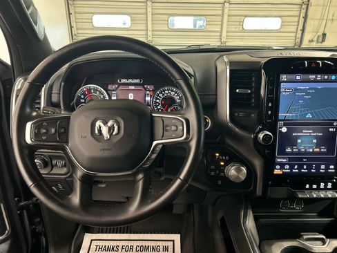 Used 2024 RAM 1500 Laramie AWD/4WD image 8