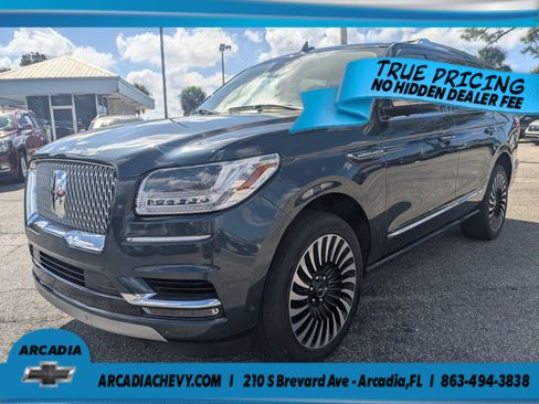 Used 2021 Lincoln Navigator Black Label w/ Cargo Convenience Package AWD/4WD image 8