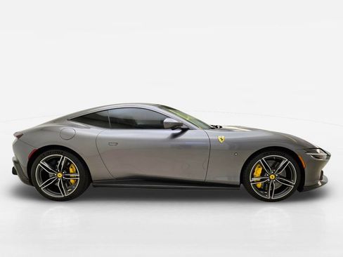 Used 2024 Ferrari Roma RWD image 6