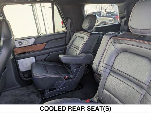 Used 2024 Lincoln Navigator Black Label AWD/4WD image 12
