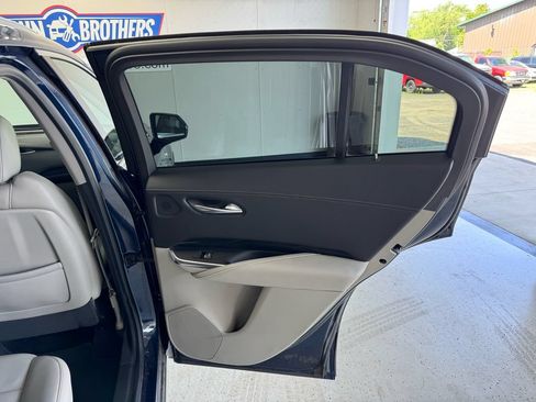 Used 2019 Cadillac XT4 Premium Luxury w/ Cold Weather Package AWD/4WD image 27